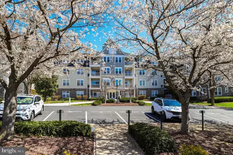 2500 Waterside Dr #415, Frederick, MD 21701
