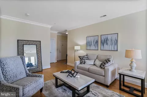 Living - 2500 Waterside Dr #415, Frederick, MD 21701 photo 2 of 6