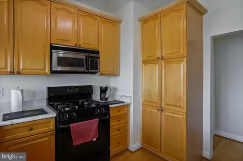 Kitchen - 2500 Waterside Dr #415, Frederick, MD 21701 photo 4 of 5