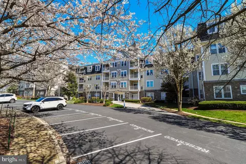 Exterior - 2500 Waterside Dr #415, Frederick, MD 21701 photo 2 of 6