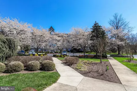 Exterior - 2500 Waterside Dr #415, Frederick, MD 21701 photo 3 of 6