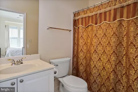 Bath - 2500 Waterside Dr #415, Frederick, MD 21701 photo 4 of 4