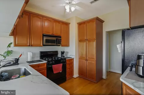 Kitchen - 2500 Waterside Dr #415, Frederick, MD 21701 photo 3 of 5