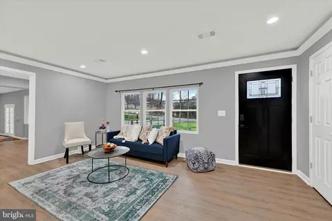 Entry Way - 4910 Reels Mill Rd, Frederick, MD 21704 photo 1 of 13
