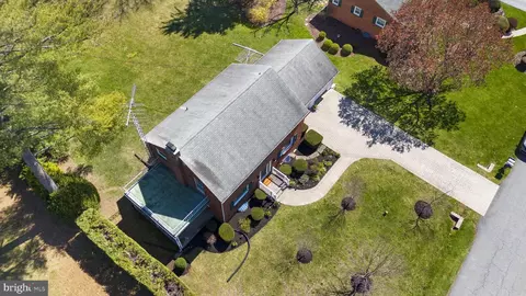 Exterior - 7819 Spout Spring Rd, Frederick, MD 21702 photo 4 of 20