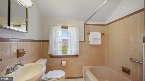 Bath - 7819 Spout Spring Rd, Frederick, MD 21702 photo 2 of 2