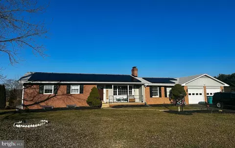 8901 Gloria Ave, Middletown, MD 21769