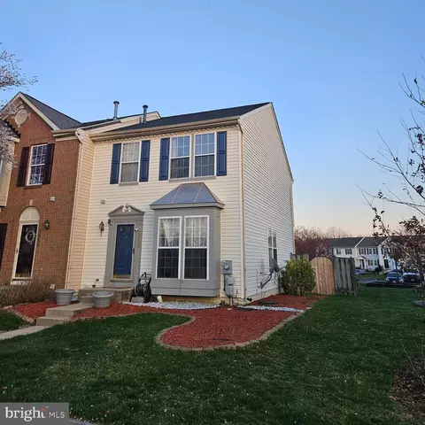 2053 Sumner Dr, Frederick, MD 21702