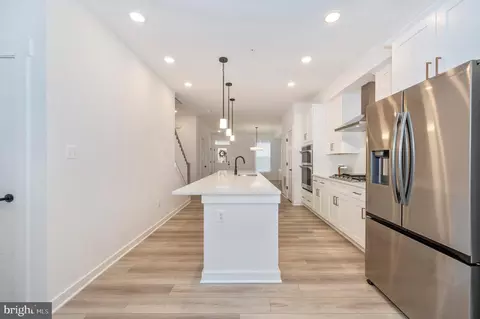 Entry Way - 362 A Madison St, Frederick, MD 21701 photo 11 of 18