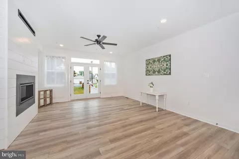 Living - 362 A Madison St, Frederick, MD 21701 photo 3 of 4