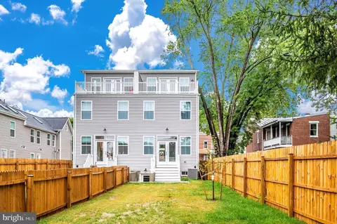 Exterior - 362 A Madison St, Frederick, MD 21701 photo 8 of 11