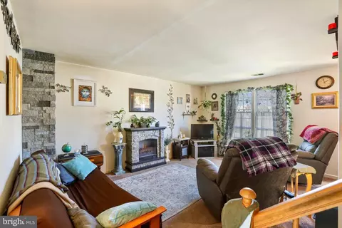 406 Terry Ct #B4, Frederick, MD 21701 photo 7