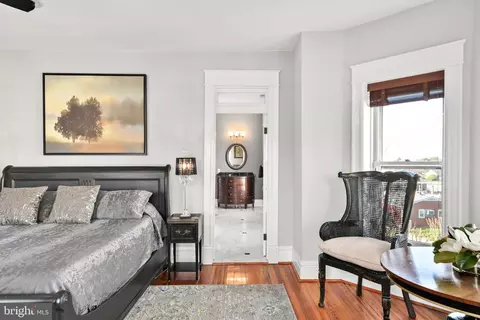 Living - 312 E Main St, Middletown, MD 21769 photo 5 of 10