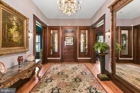 Entry Way - 312 E Main St, Middletown, MD 21769 photo 3 of 22