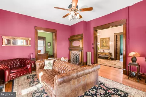 Living - 312 E Main St, Middletown, MD 21769 photo 4 of 10