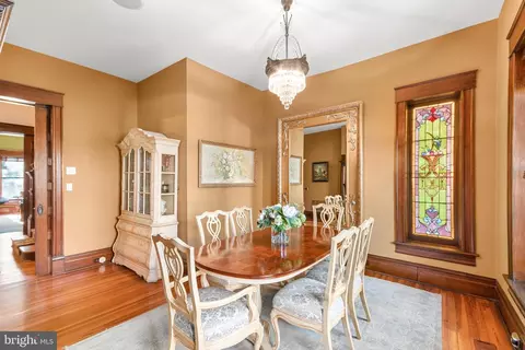 Dining - 312 E Main St, Middletown, MD 21769 photo 3 of 5