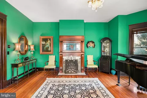 Living - 312 E Main St, Middletown, MD 21769 photo 10 of 10