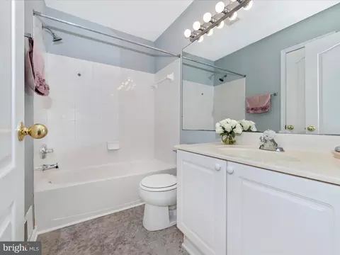 Bath - 920 Mosby Dr, Frederick, MD 21701 photo 4 of 4