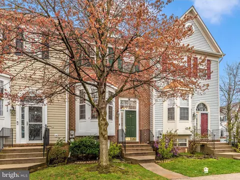 Exterior - 920 Mosby Dr, Frederick, MD 21701 photo 10 of 11