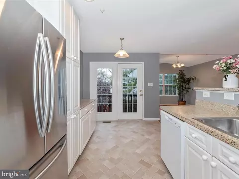 Kitchen - 920 Mosby Dr, Frederick, MD 21701 photo 4 of 5