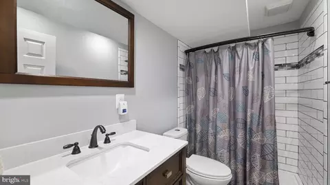Bath - 1940 Timber Grove Rd, Frederick, MD 21702 photo 6 of 6