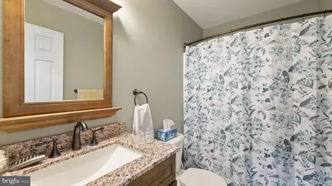 Bath - 1940 Timber Grove Rd, Frederick, MD 21702 photo 5 of 6