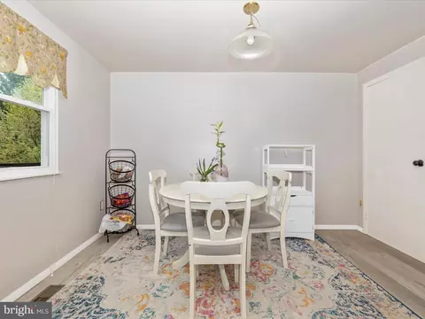 Dining - 1749 Heather Ln, Frederick, MD 21702 photo 2 of 2