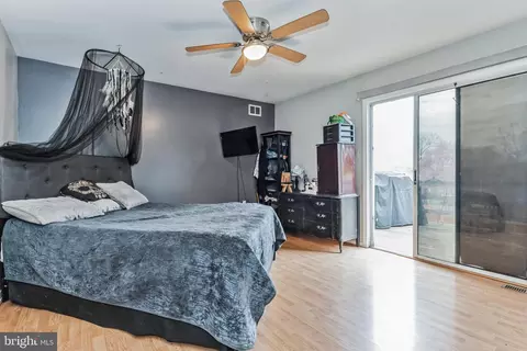 Bedroom - 102 Locust St, Frederick, MD 21703 photo 1 of 4