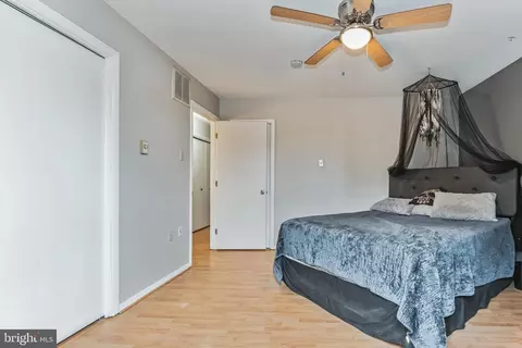 Bedroom - 102 Locust St, Frederick, MD 21703 photo 2 of 4