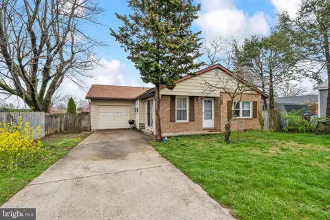 102 Locust St, Frederick, MD 21703
