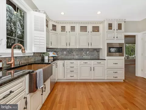 Kitchen - 9110 John Simmons St, Frederick, MD 21704 photo 5 of 6