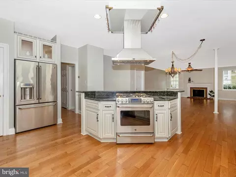 Kitchen - 9110 John Simmons St, Frederick, MD 21704 photo 4 of 6