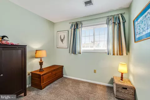 Bedroom - 905 Young Pl, Frederick, MD 21702 photo 6 of 7