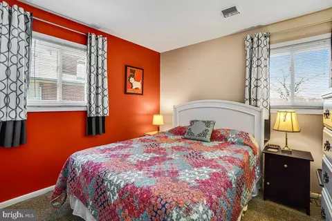 Bedroom - 905 Young Pl, Frederick, MD 21702 photo 5 of 7