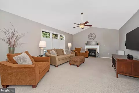 Living - 6701 Kings Mill Ct, Frederick, MD 21702 photo 2 of 3