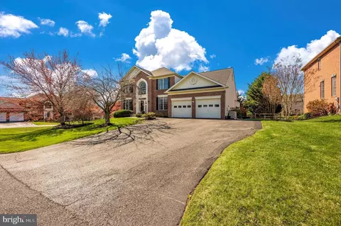 Exterior - 6701 Kings Mill Ct, Frederick, MD 21702 photo 3 of 17