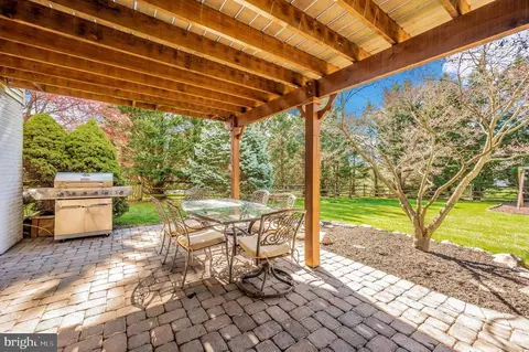 Exterior - 6701 Kings Mill Ct, Frederick, MD 21702 photo 13 of 17