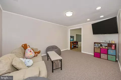 Bedroom - 6701 Kings Mill Ct, Frederick, MD 21702 photo 5 of 5
