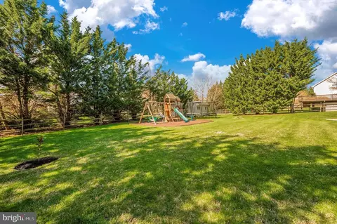 Exterior - 6701 Kings Mill Ct, Frederick, MD 21702 photo 11 of 17