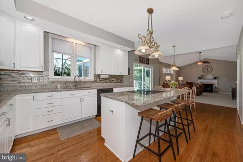 Kitchen - 6701 Kings Mill Ct, Frederick, MD 21702 photo 2 of 7