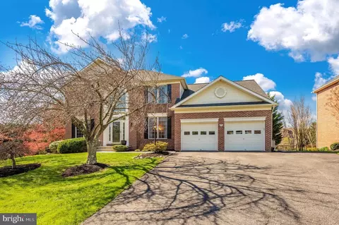 Exterior - 6701 Kings Mill Ct, Frederick, MD 21702 photo 4 of 17