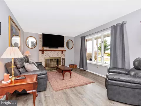 Living - 8019 Stone Ridge Dr, Frederick, MD 21702 photo 5 of 5