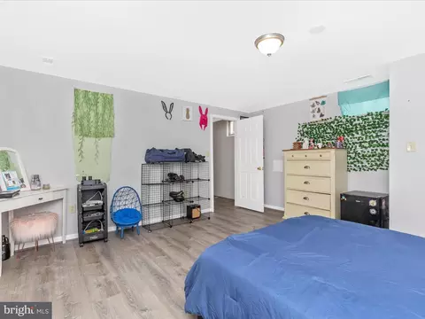 Bedroom - 8019 Stone Ridge Dr, Frederick, MD 21702 photo 10 of 10
