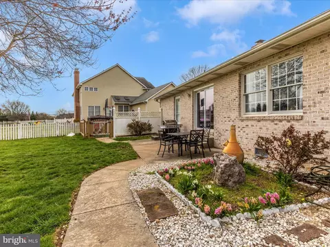 Exterior - 8019 Stone Ridge Dr, Frederick, MD 21702 photo 7 of 17