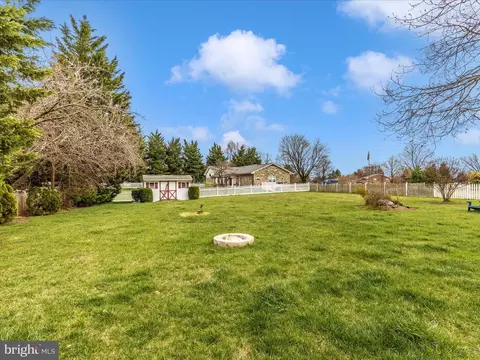 Exterior - 8019 Stone Ridge Dr, Frederick, MD 21702 photo 10 of 17