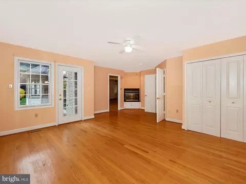 Living - 2461 5 Shillings Rd, Frederick, MD 21701 photo 2 of 3