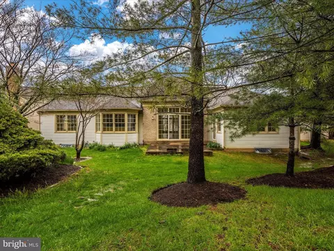 Exterior - 2461 5 Shillings Rd, Frederick, MD 21701 photo 4 of 7