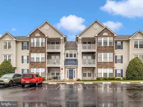 5630 Avonshire Pl #J, Frederick, MD 21703