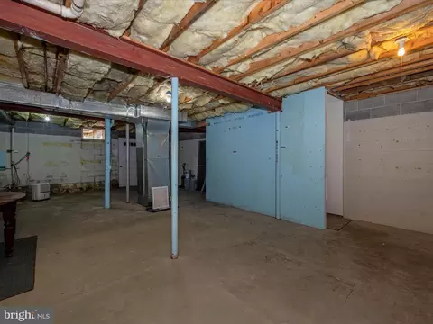 Exterior - 128 E Hammaker St, Thurmont, MD 21788 photo 2 of 15