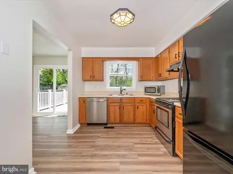Kitchen - 128 E Hammaker St, Thurmont, MD 21788 photo 2 of 7